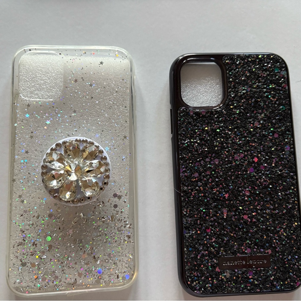 Set of 2 glittery IPhone 11 cases